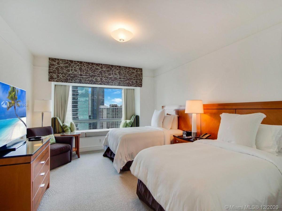 Four Seasons Hotel Miami - Luxury Private Residences 外观 照片