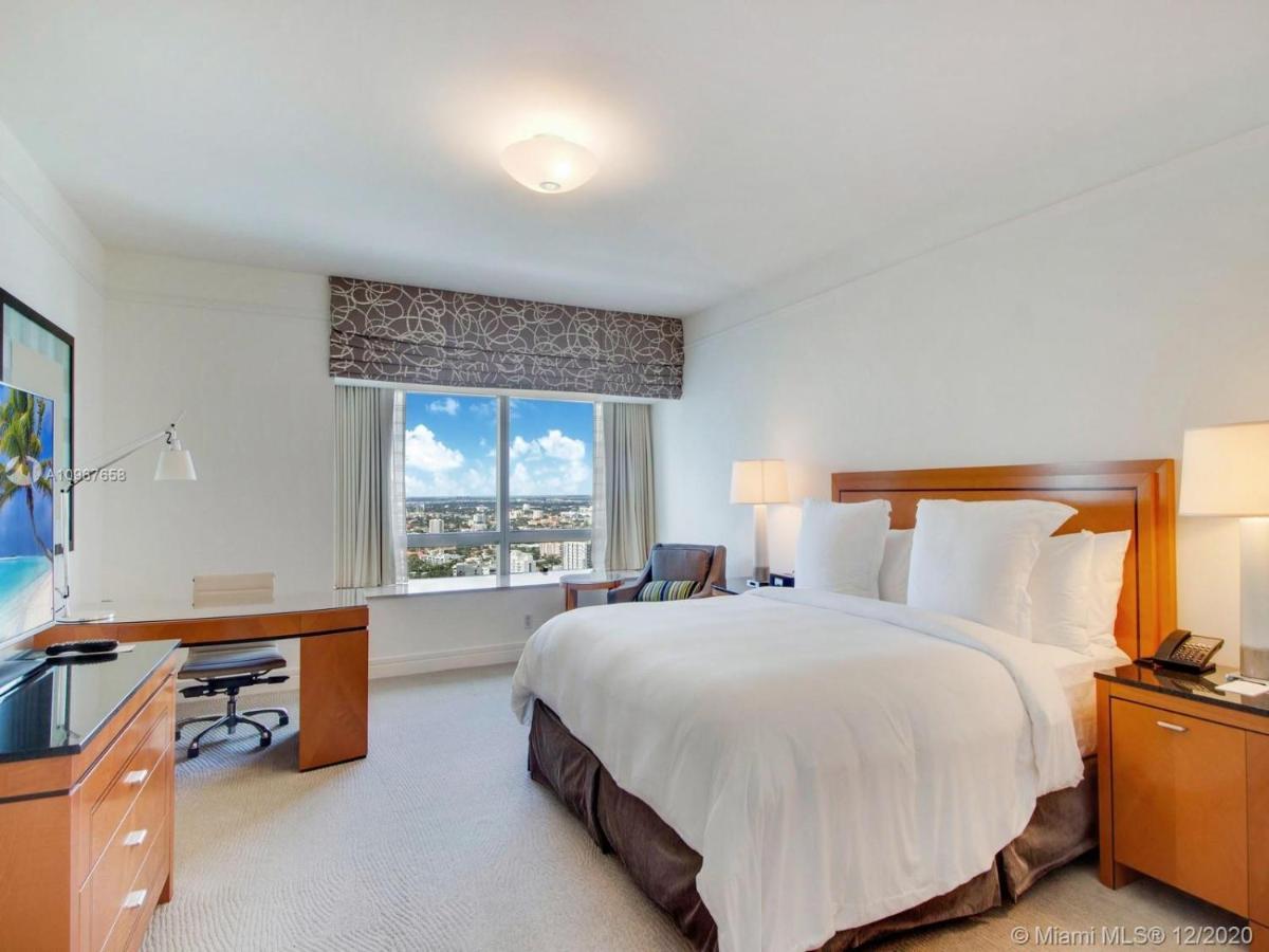 Four Seasons Hotel Miami - Luxury Private Residences 外观 照片